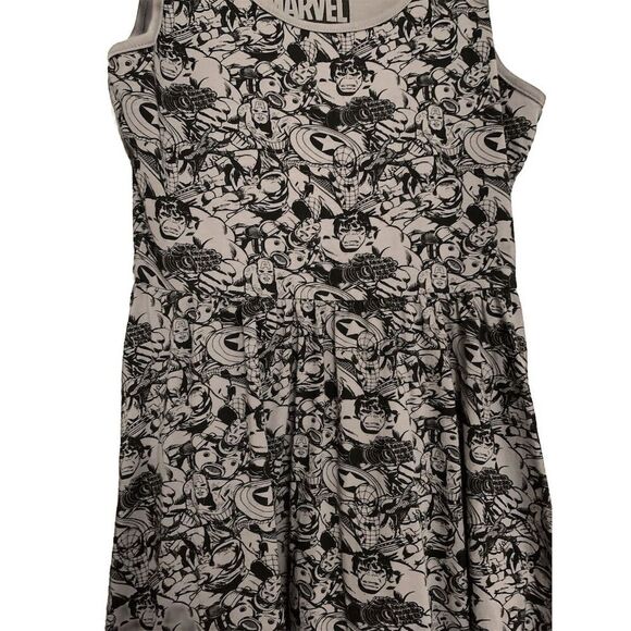 Marvel Her Universe S Fit & Flare Mini Dress Avengers Captain America Iron Man - Picture 5 of 16